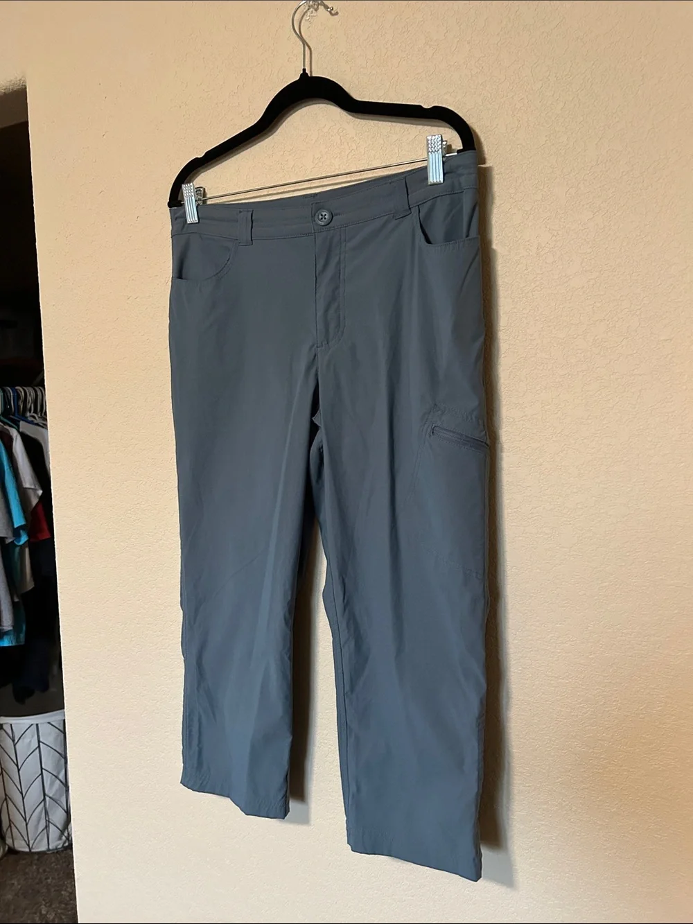 Eddie Bauer WR Women’s Tech Capri Size 8 Blue Lightweight Outdoor Hiking Travel